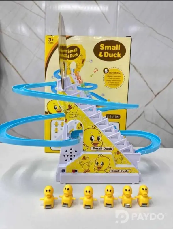 Интерактивная игрушка утята на горке